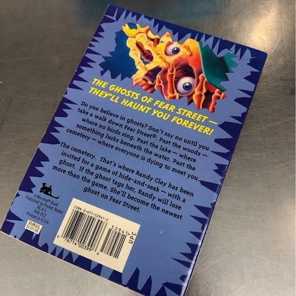 Ghosts of Fear Street: Hide and Shriek paperback book - Picture 5 of 6